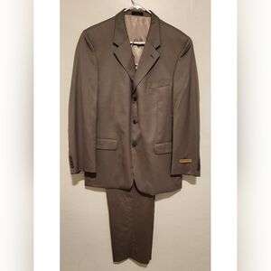 Men's Donald J Trump Luxury Separates Suit (Size 42R/W36,L30)